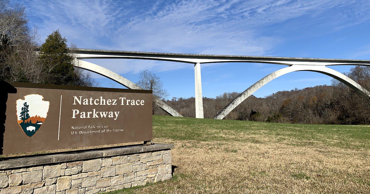 A Beautiful Drive with My Wife Along the Natchez Trace Parkway