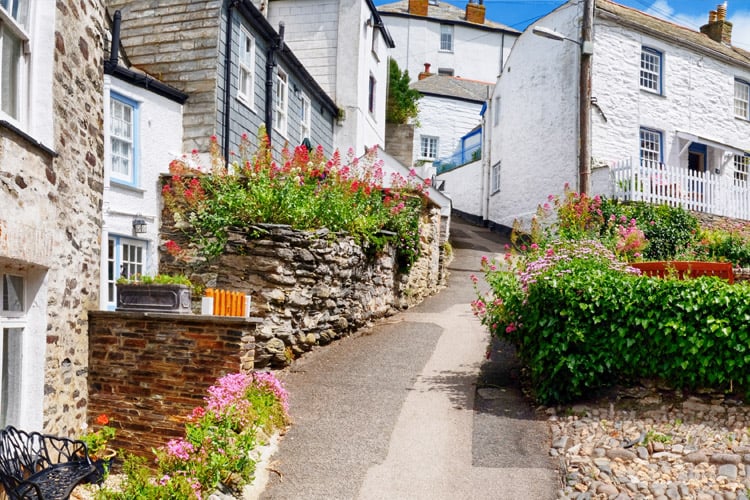 Our Memorable Visit to Port Isaac, Cornwall - Shihab Islam